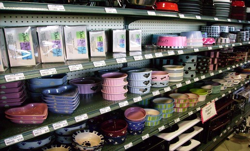 Pet Store Shelving and Displays (934)